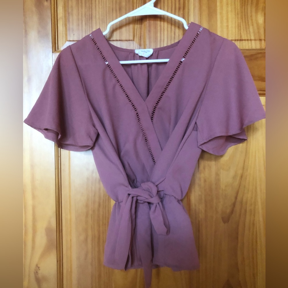 Mauve surplice tie top